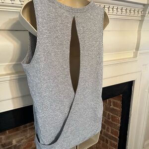 Athleta Gray Sleeveless Top Sz Medium